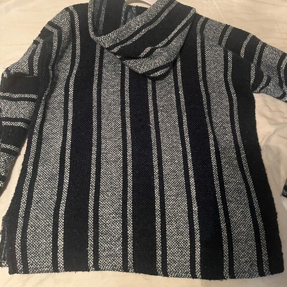 Handmade Mexican Baja Hoodie Poncho/ Unisex - Picture 4 of 8